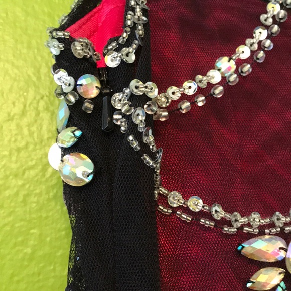 Formal Dress - Picture 6 of 7